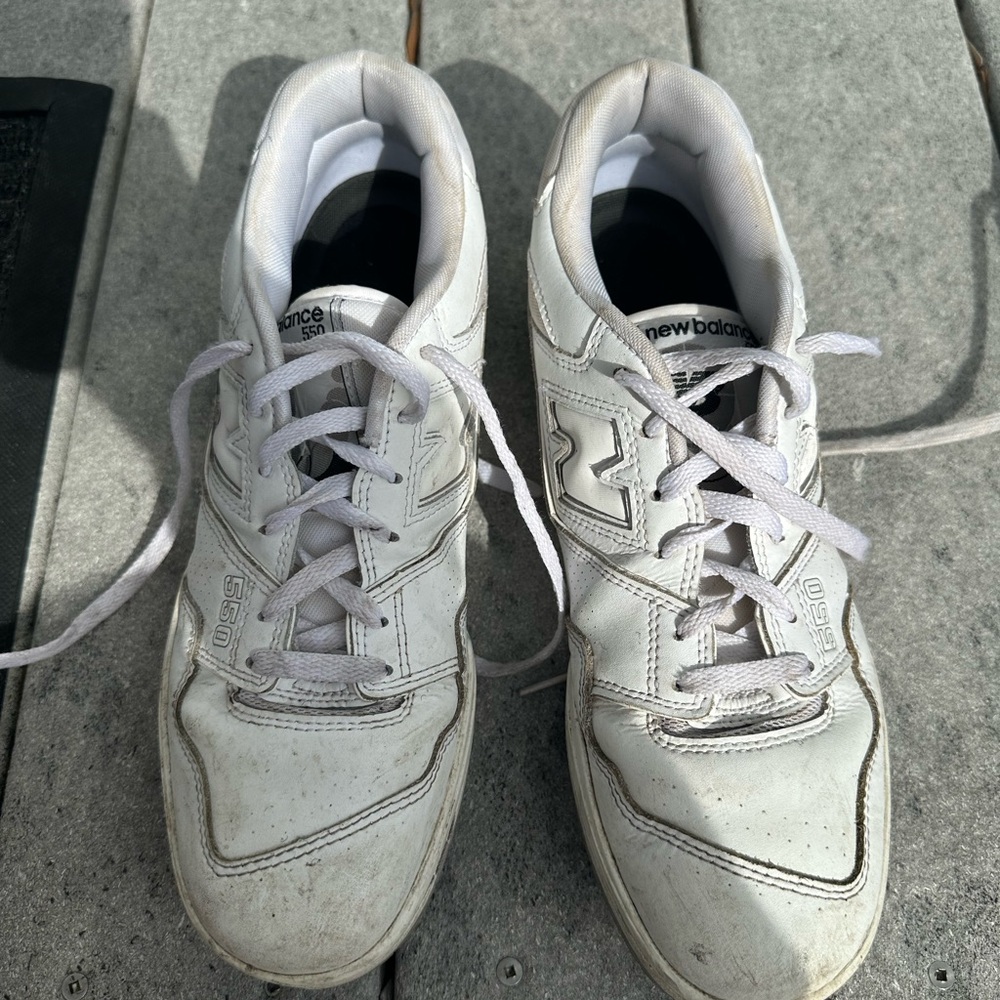 New Balance Men's White and Gray Sneakers